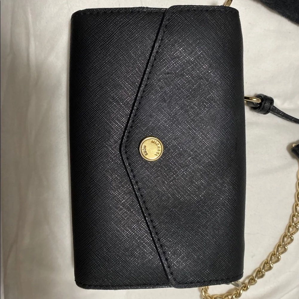 Michael kors crossbody